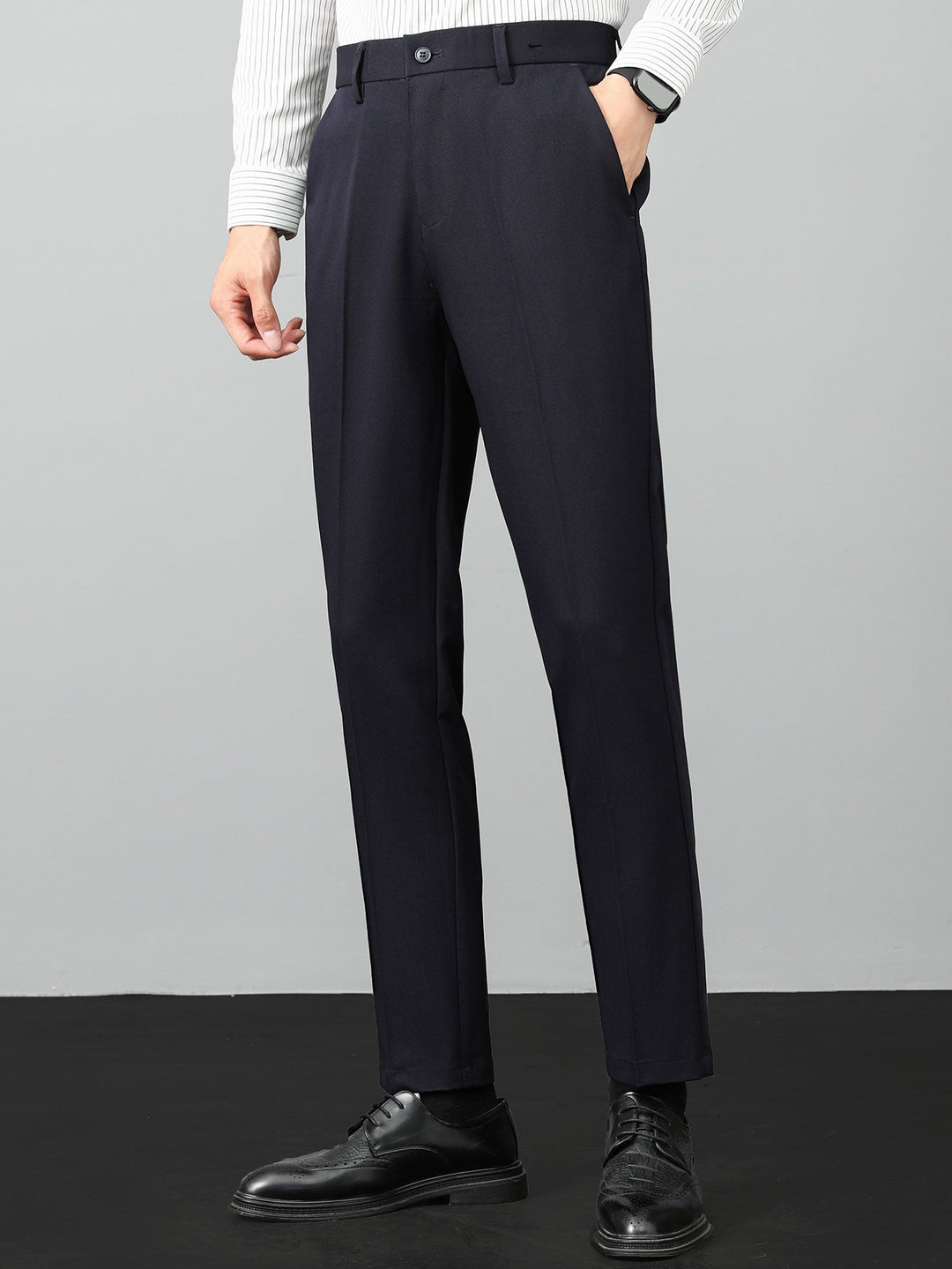 Slim Fit taps toelopende broek