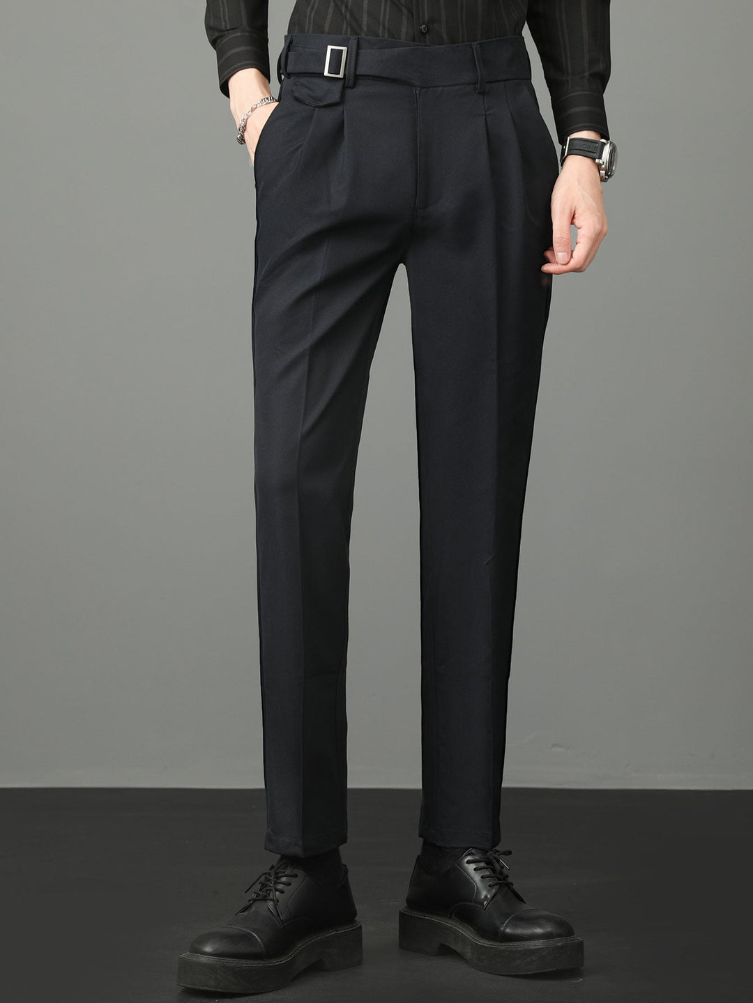 Slim Fit taps toelopende broek