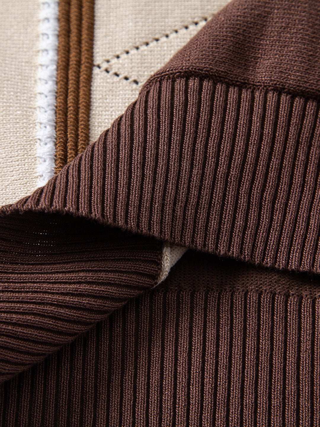 Contrast Striped Geometric zipper Knit Polo
